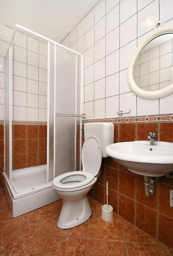 Apartment Studio Baska 5450B Guest House